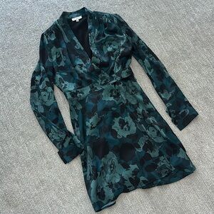 Equipment V-Neck Long Sleeve Dress